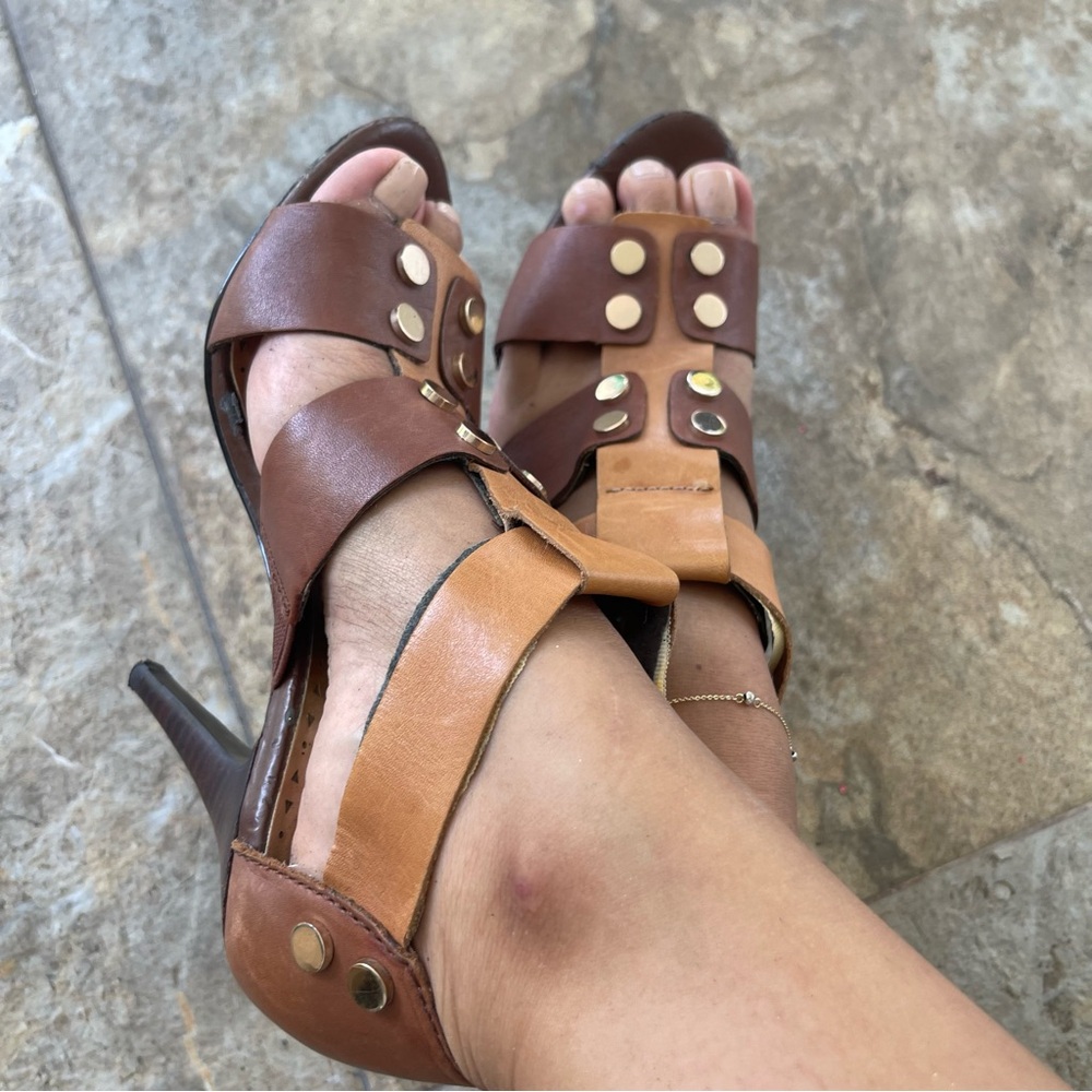 brown tan heels size 6